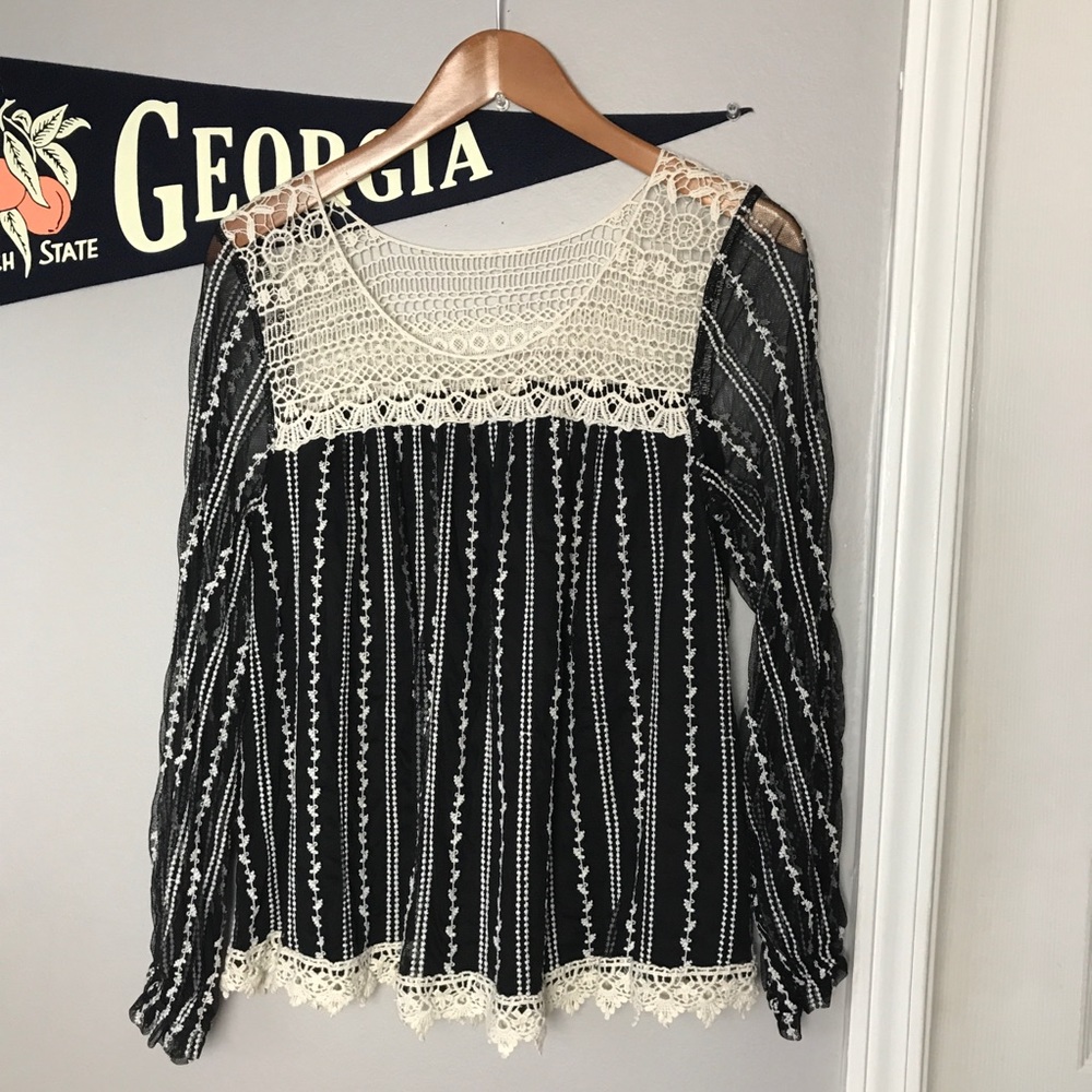 EUC Crochet and net top